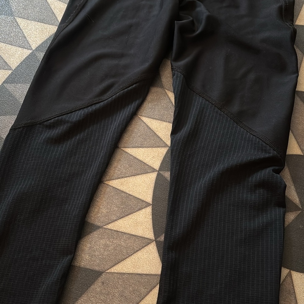 Under Armour Black Compression Leggings - Picture 7 of 9